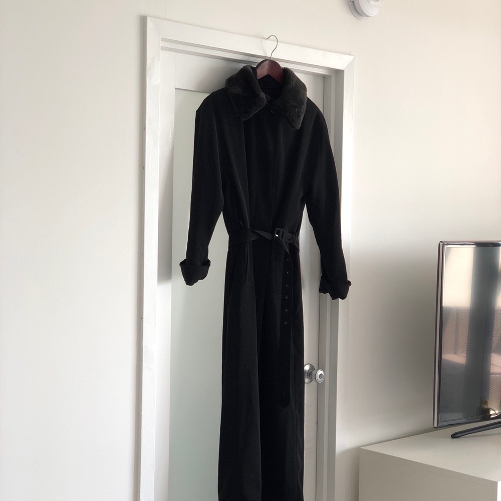 Black trench coat with faux fur collar